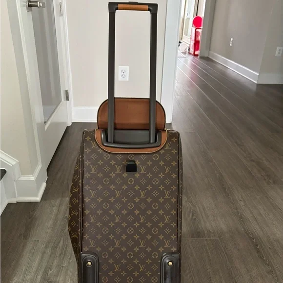 Louis Vuitton Eole monogram Travel Bag - Picture 2 of 12